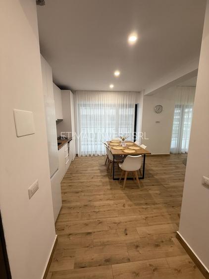 3 CAMERE - SMART  HOUSE - TERASA 48 mp - 16