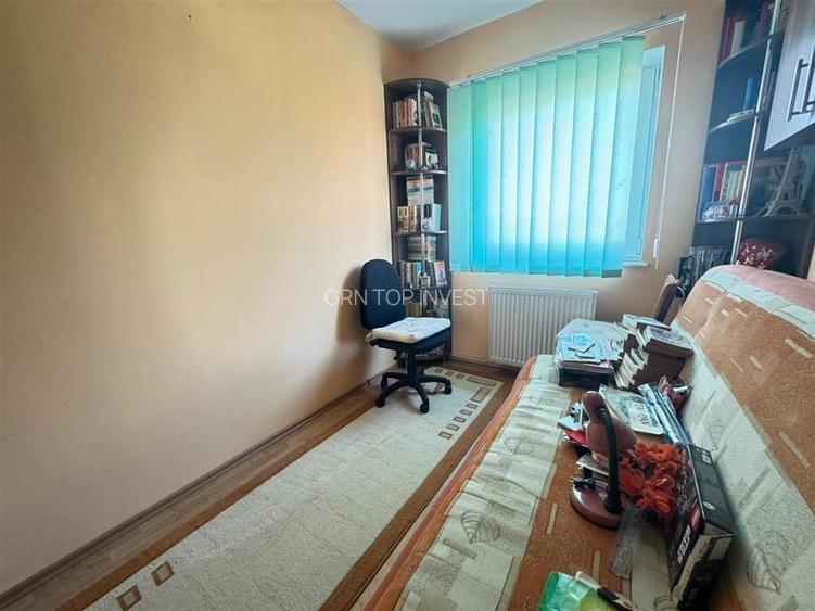 Apartament decomandat 3 camere cu 2 balcoane zona Valea Aurie - 21