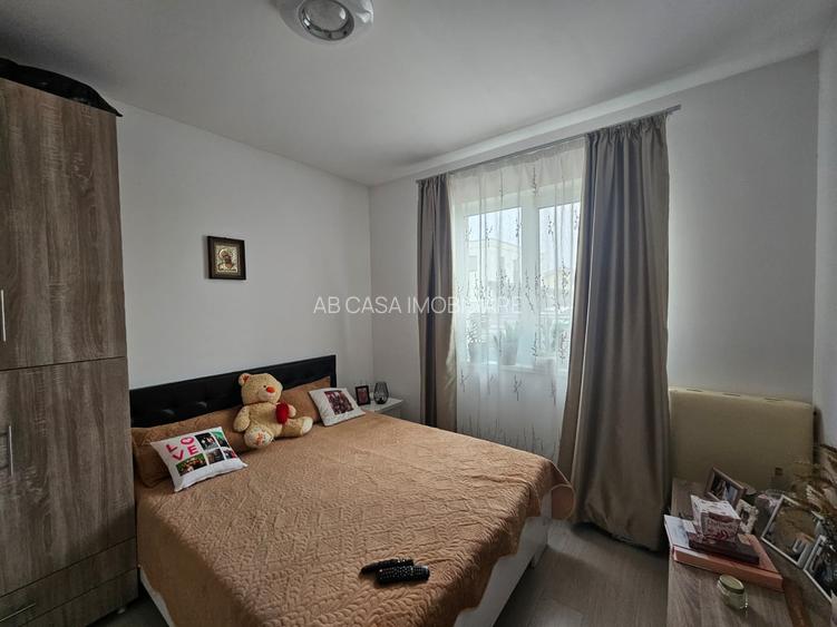 Duplex pe parter, între Moșnița Nouă și Urseni, cu 2 băi, 2 terase, comision 0% - 13