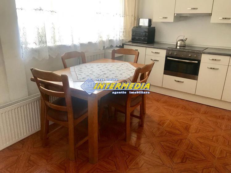 Apartament cu 4 camere 90 mp de inchiriat  etaj 1 in Alba Iulia Cetate Bulevard - 2