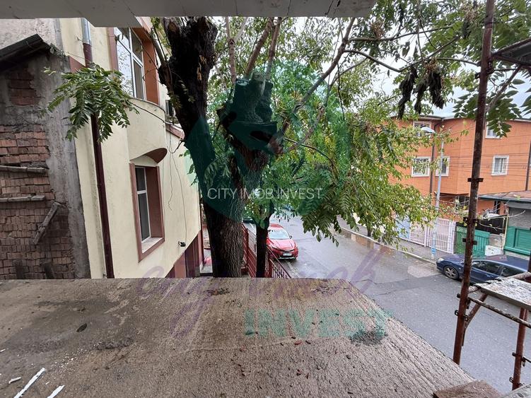 Bloc NOU langa parc si metrou cu loc de parcare si boxa - 6