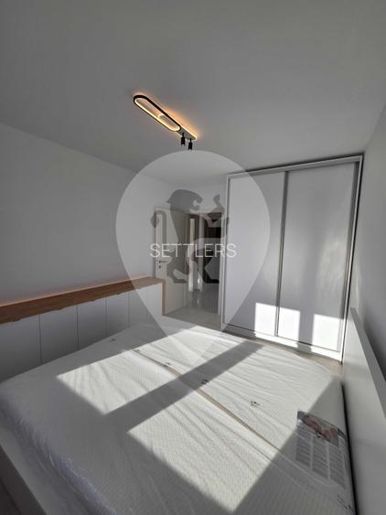 DE INCHIRIAT apartament 3 camere CORESI - 4