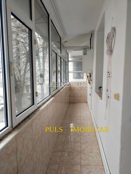 City Park : Apartament 3 camere,două holuri,etaj 2, gaze, balcon generos - 15