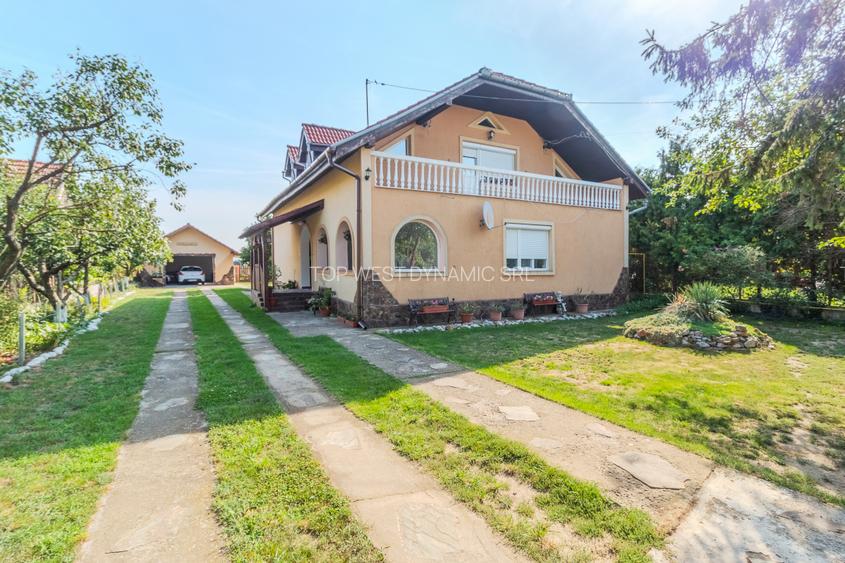 Casă spațioasă P+E, Santăul Mic com. Bors - 2