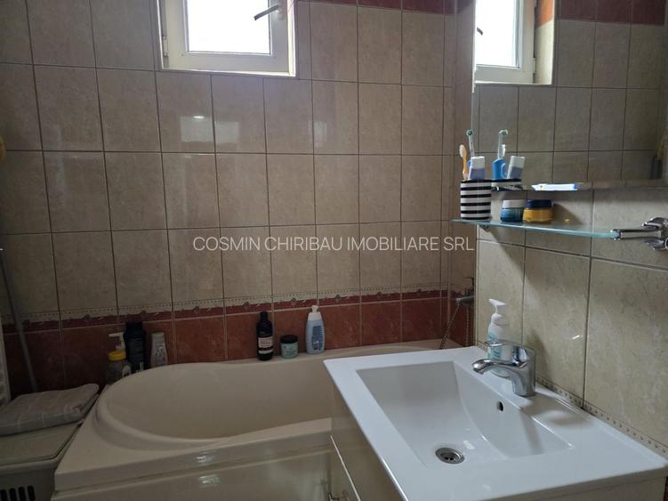 LOC. RACACIUNI,  APARTAMENT 3 CAMERE - 18
