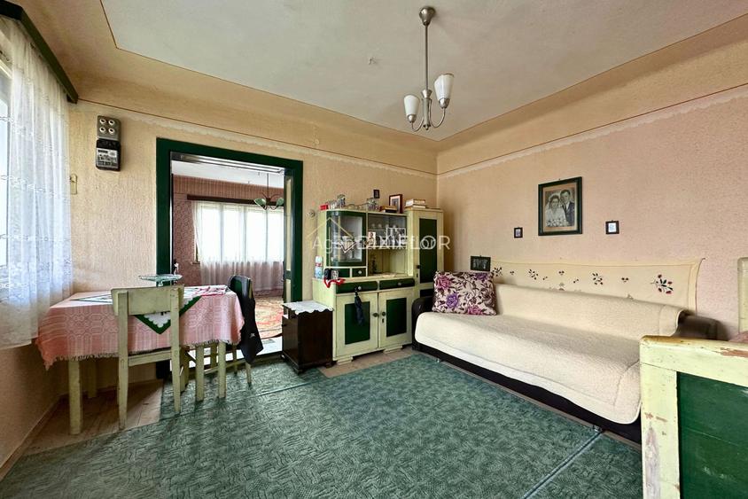 Casă cu 2 camere și teren generos | Roteni | 69.000 € - 6