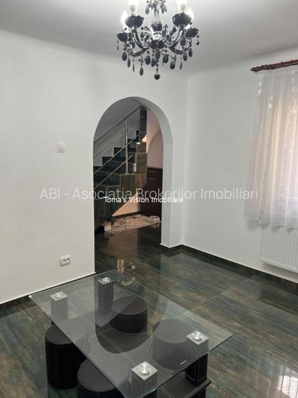 Vanzari Case / Vile Piata 1 Mai - 12