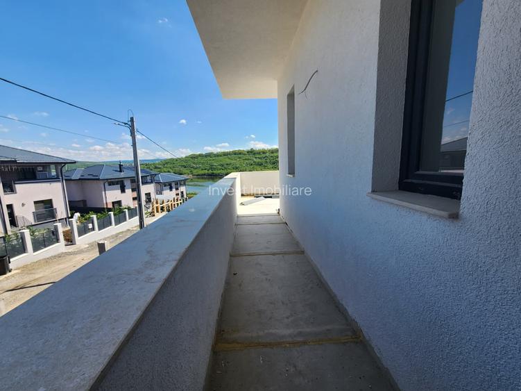 Casa individuala , 4 camere, 3 bai, garaj 26 mp , terasa 40 mp, VALEA ADANCA - 3