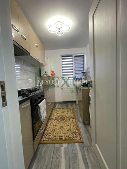 Apartament cu 2 camere, renovat complet, str.Libertății, Moinesti - 2