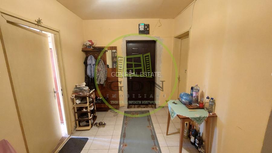 Apartament 3 camere decomandat, etajul 4, 1 Mai zona Insula - 6