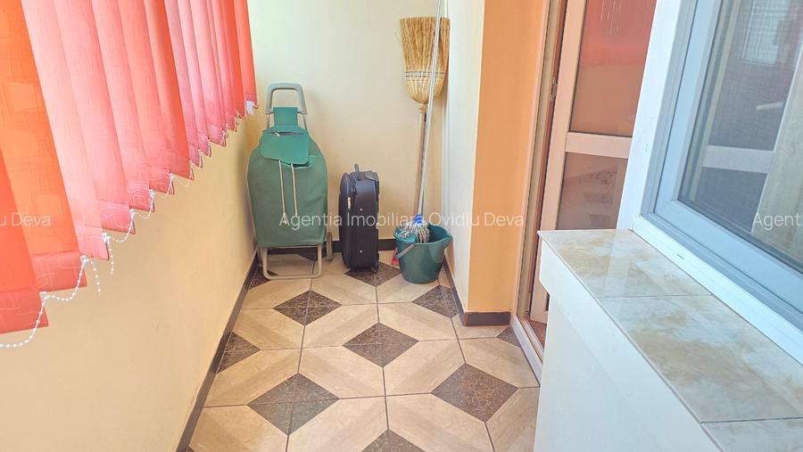 Vand apartament 3 camere decomandat in Deva, zona Enescu, parter inalt, mobilat - 6