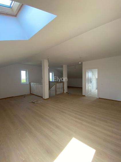 Duplex 1/2 - P+1+M, 160 mpU+terasa, 3 bai, 290 mpT - VANZATOR p. fiz, COMISION 0 - 14