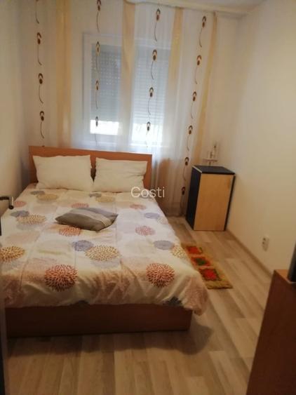 Proprietar inchriez apartament cu 3 camere, zona Dacia 320 euro - 5