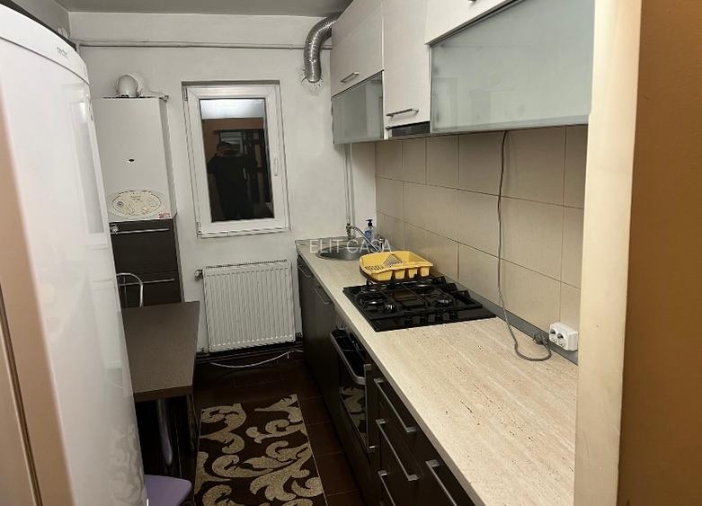 Apartament cu 2 camere, etajul 2, zona Dacia - 5