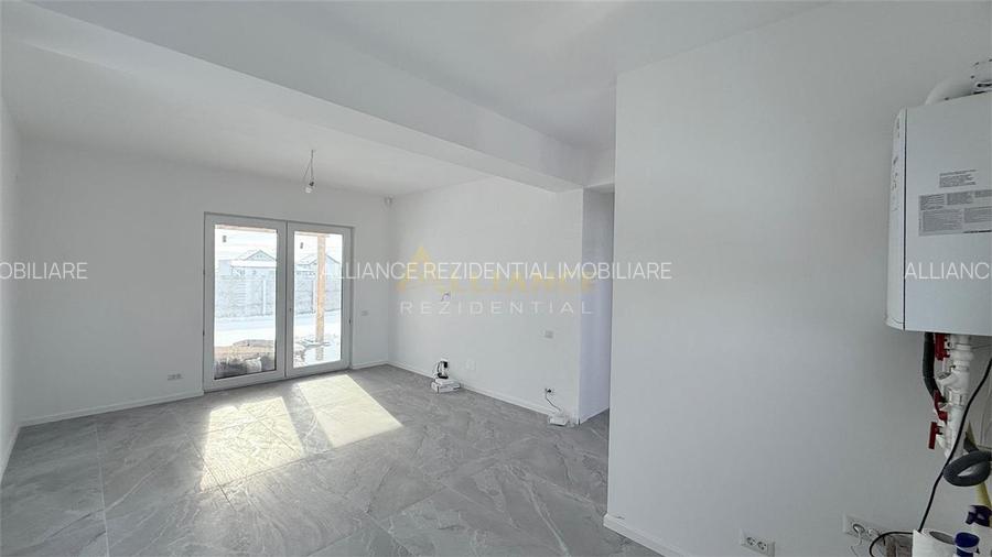 Casa Individuala - 3 camere - 2 bai - 371 mp teren - 9