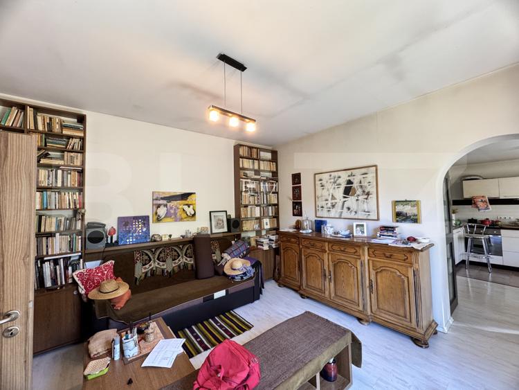 Apartament 3 camere, boxa, pod, zona centrala - Horea - 2
