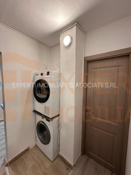 Apartament 3 camere, situat in zona CET - 6