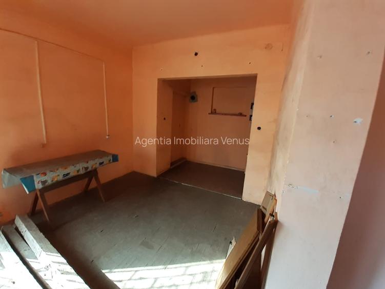 Cladire la strada Calea Nationala - 5