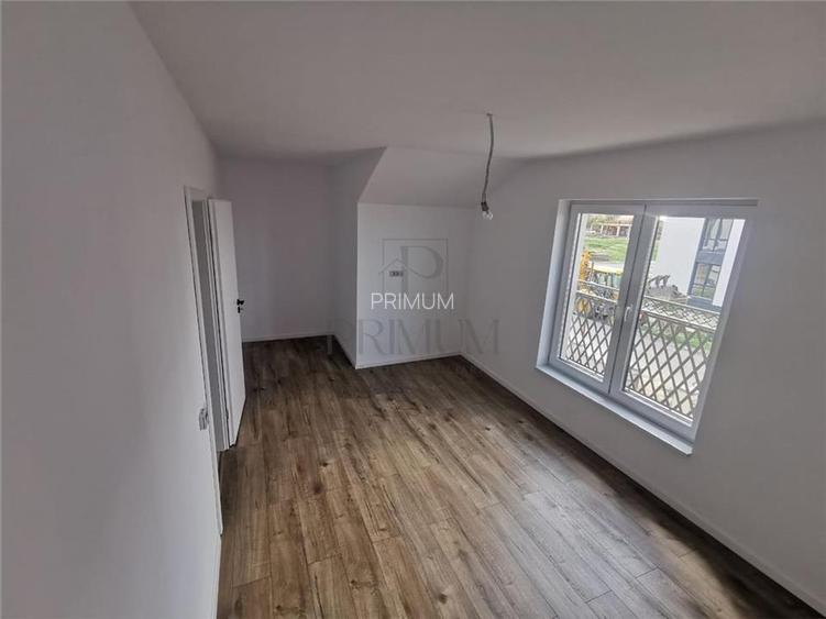 Duplex superb - zona foarte buna - toate utilitatile - gata de mutat - 16