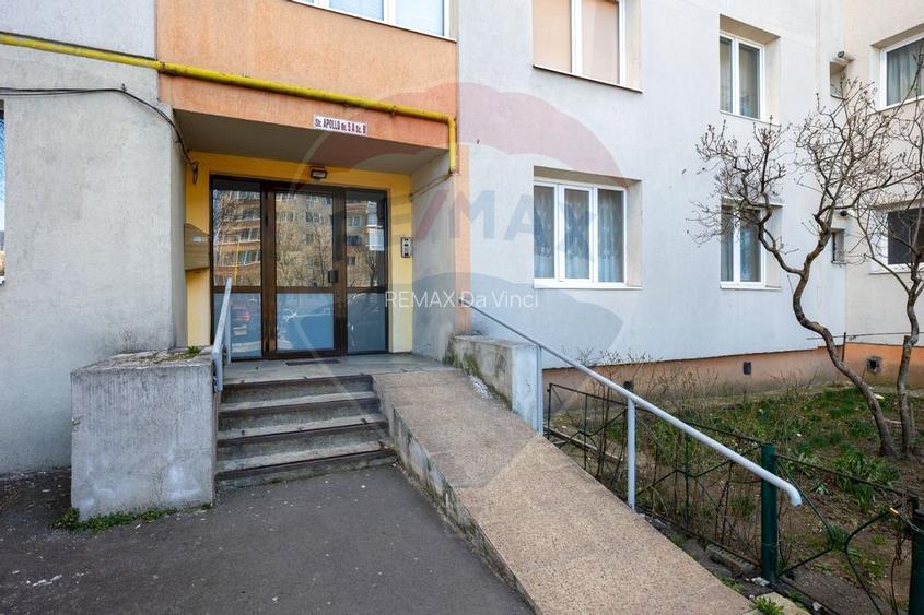 Apartament cu 3 camere de vânzare în zona Astra - 6