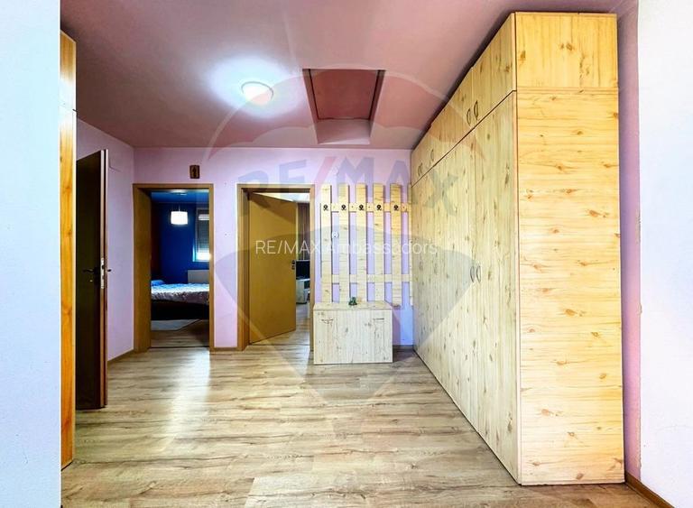 Casă / Vilă cu 5 camere de vânzare în zona Cetatii - 12