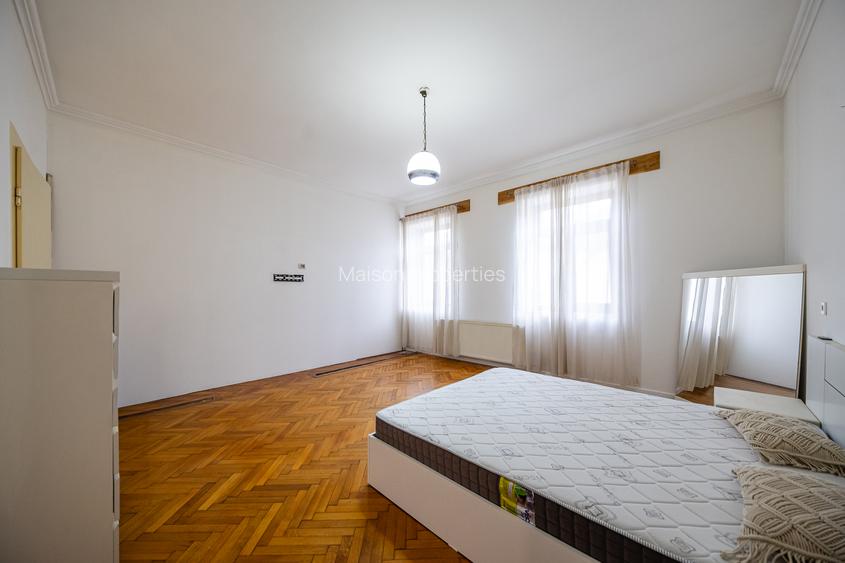 Casa pretabila pentru diferite activitati - zona Centrala | Disponibila imediat - 15