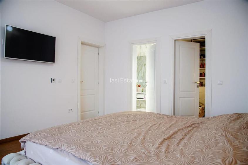 Casa intr-o zona linistita cu garaj si teren-1091 mp - 8