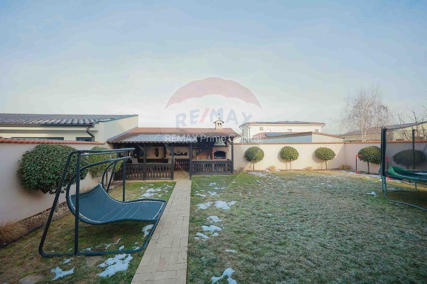 Casă 5 camere cu garaj, 230 mp utili, teren 503 mp, Nufărul, Oradea - 12