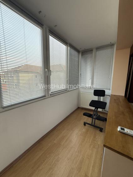 Apartament spatios, 2 camere, 58 mp utili + 2 balcoane si 2 debarale - Bucovina - 3