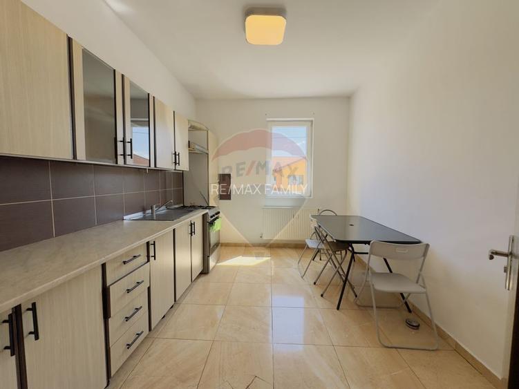 Casă cu 5 camere de vânzare Cartier Orizont 2 Paleu zona Metropolitana - 10