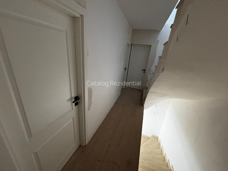 Triplex superb cu 3 apartamente individuale pe 2 nivele P+1+2E in Bucurestii Noi - 12