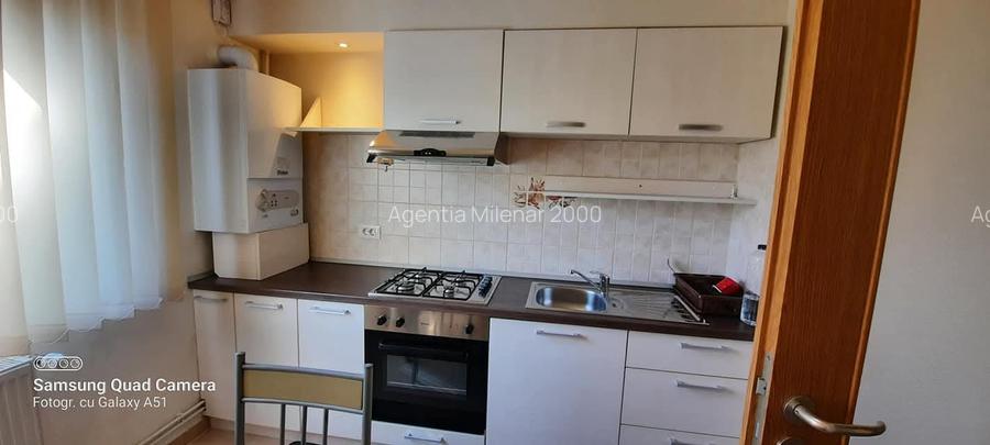 Lângă Facultatea de Medicină etaj 3 mobilat - 2