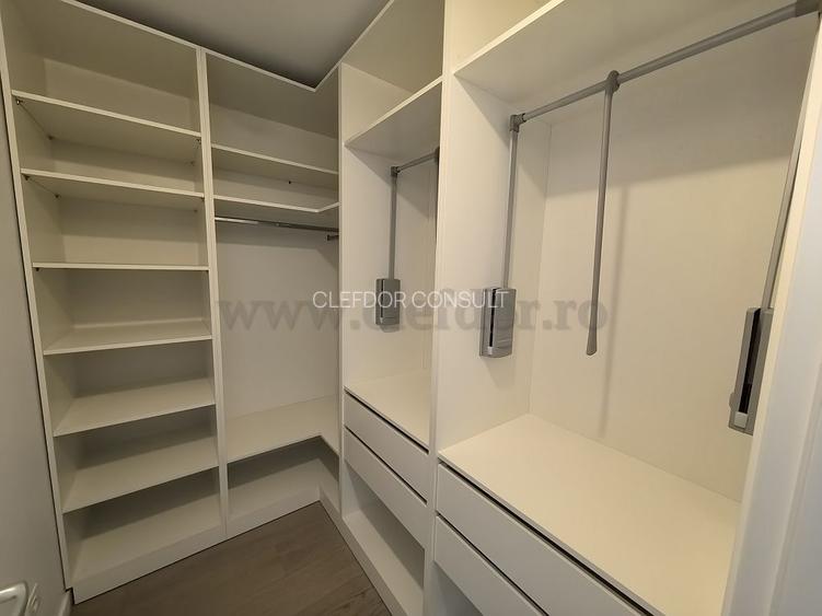 Vilă cu Piscina in Tunari - 18