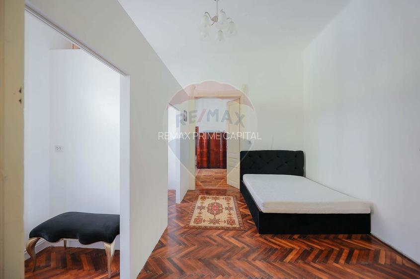 Casă de Vânzare cu 4 camere, Ultracentral - Cuza Vodă - 3