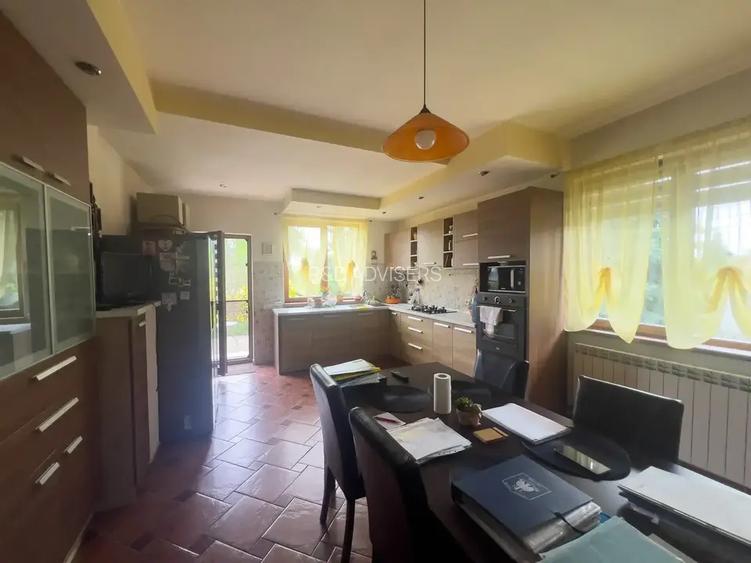Casă spațioasă cu 6 camere și teren generos – Bragadiru - 26