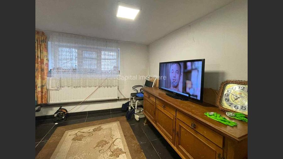 Casa 7 camere, teren 590 mp in Calnic - 16