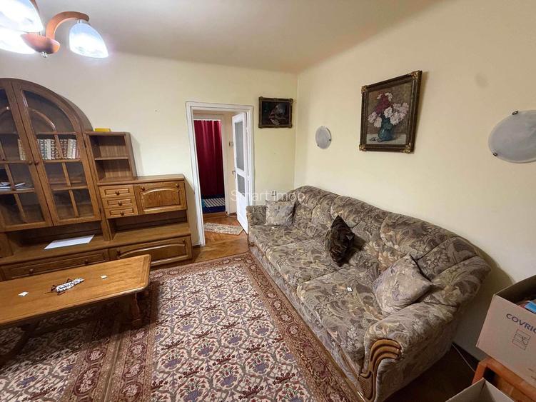 De vânzare apartament 3 camere Zona Bld Independeței - 3