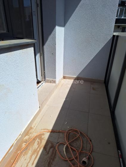 Apartament cu 3 camere, 55 mp, balcon, zona Terra - 9