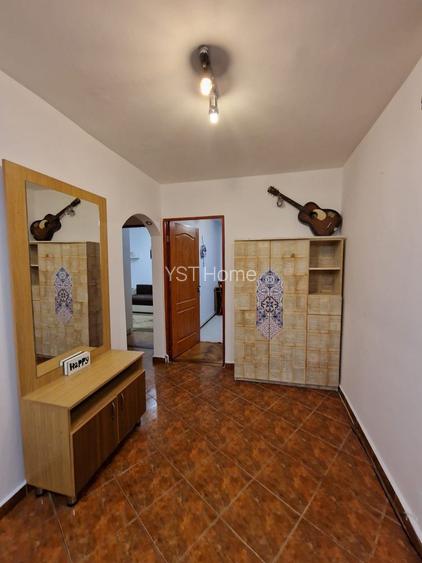 Apartament de inchiriat  3 camere Valea Aurie - 2