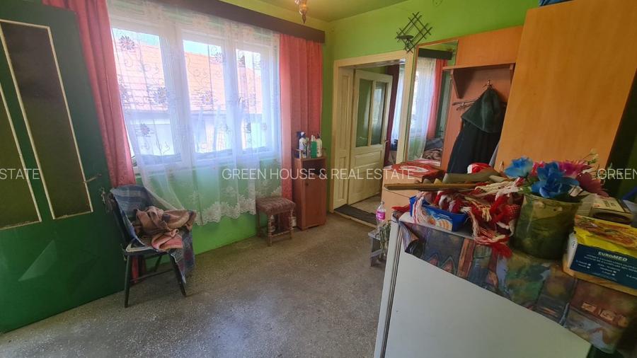 Pret Redus ! Casa cu teren zona Roscani,Tinutul Pastravariilor - 13