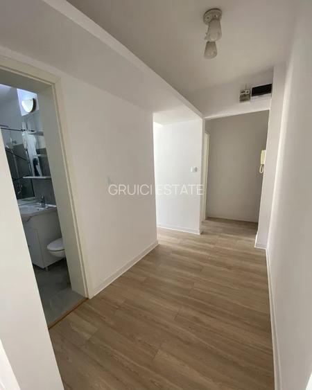 Zona Girocului-Spitalul Judetean | Etaj 3 | Renovat complet | Bloc reabilitat !! - 9