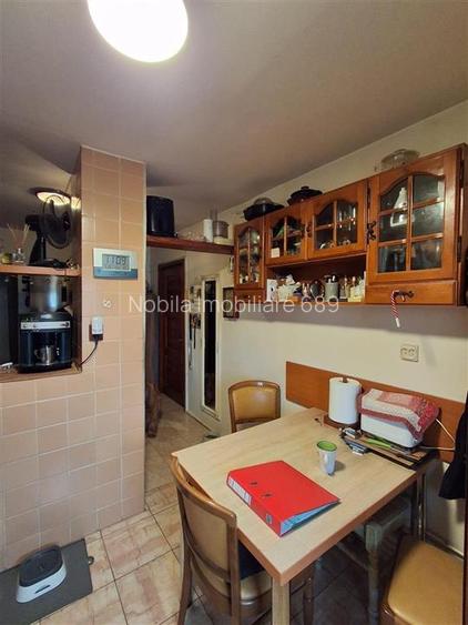 APARTAMENT CU 2 CAMERE DE VANZARE 0NESTI ZONA MAL - 6