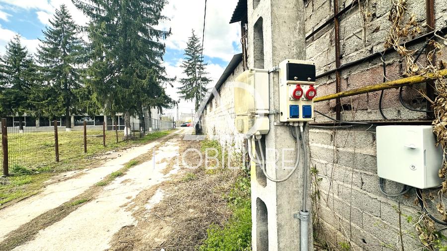 De vanzare Teren + Hale  in Targu Jiu, Bârsești - 4