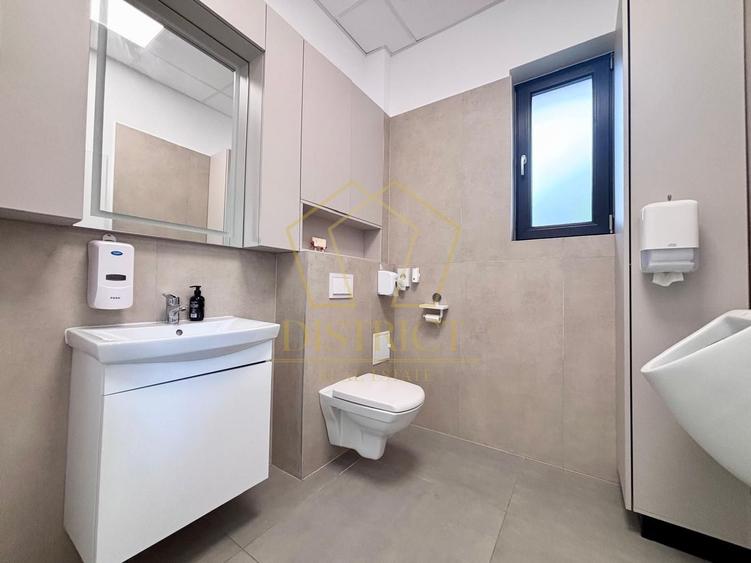 Spatiu comercial SAD 105mp | Aradului