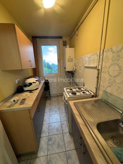 APARTAMENT DE VÂNZARE CU DOUĂ CAMERE IN ZONA STEFAN CEL MARE SEC.2MERE. - 4