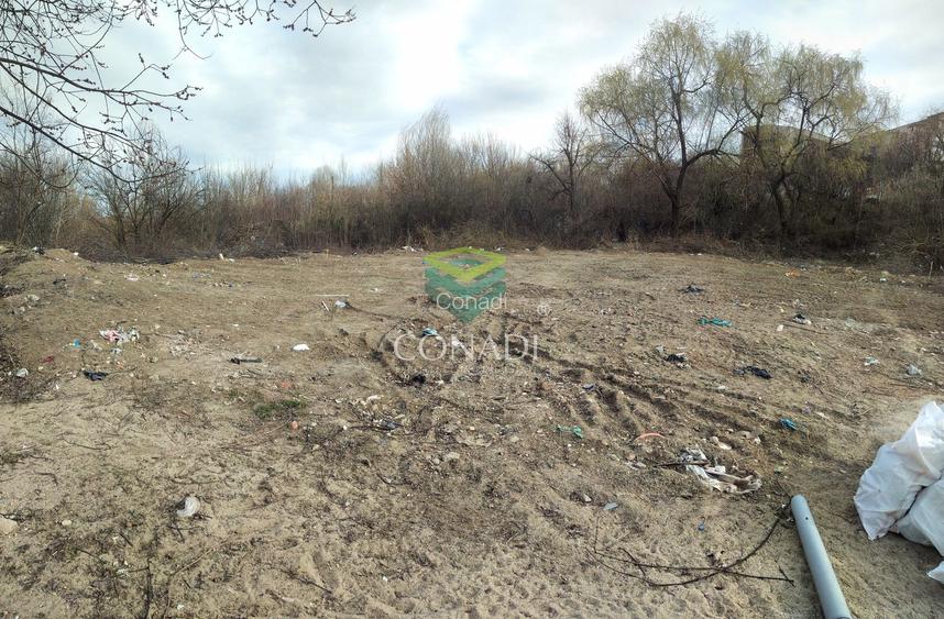 Teren de inchiriat zona Piata Cremenita - 2