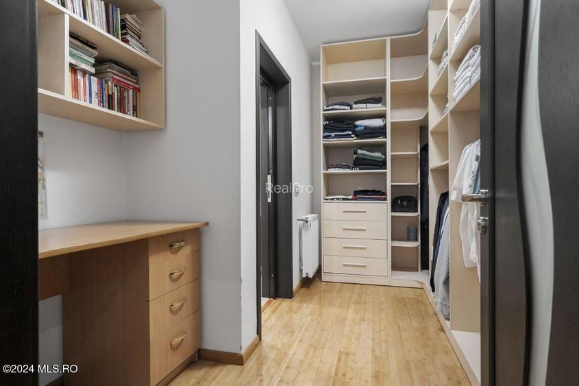 Branesti - Lac, Vila de familie P+E+M, 250 mp utili, teren 547 mp - 16