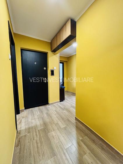 Apartament cu 3 camere, decomandat, Rogerius - 10