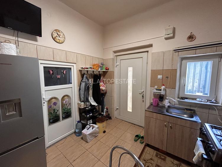 Apartament la casa de vanzare zona Boul Rosu - 3