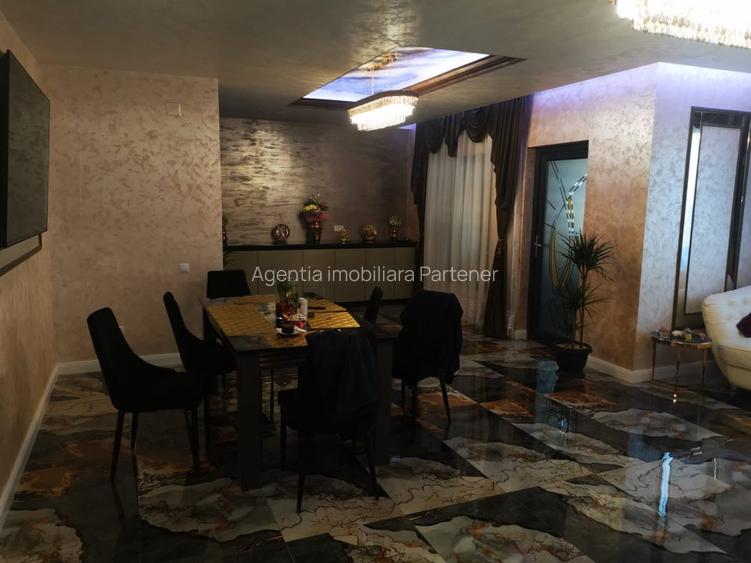 Penthouse cu 5 camere decomandat în Prundu - 6